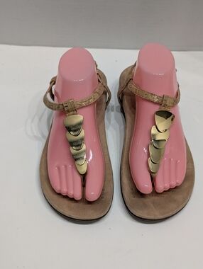 Vionic Miami Women’s Size 9 Sandals Tan Gold Cork Straps Thong Slingback